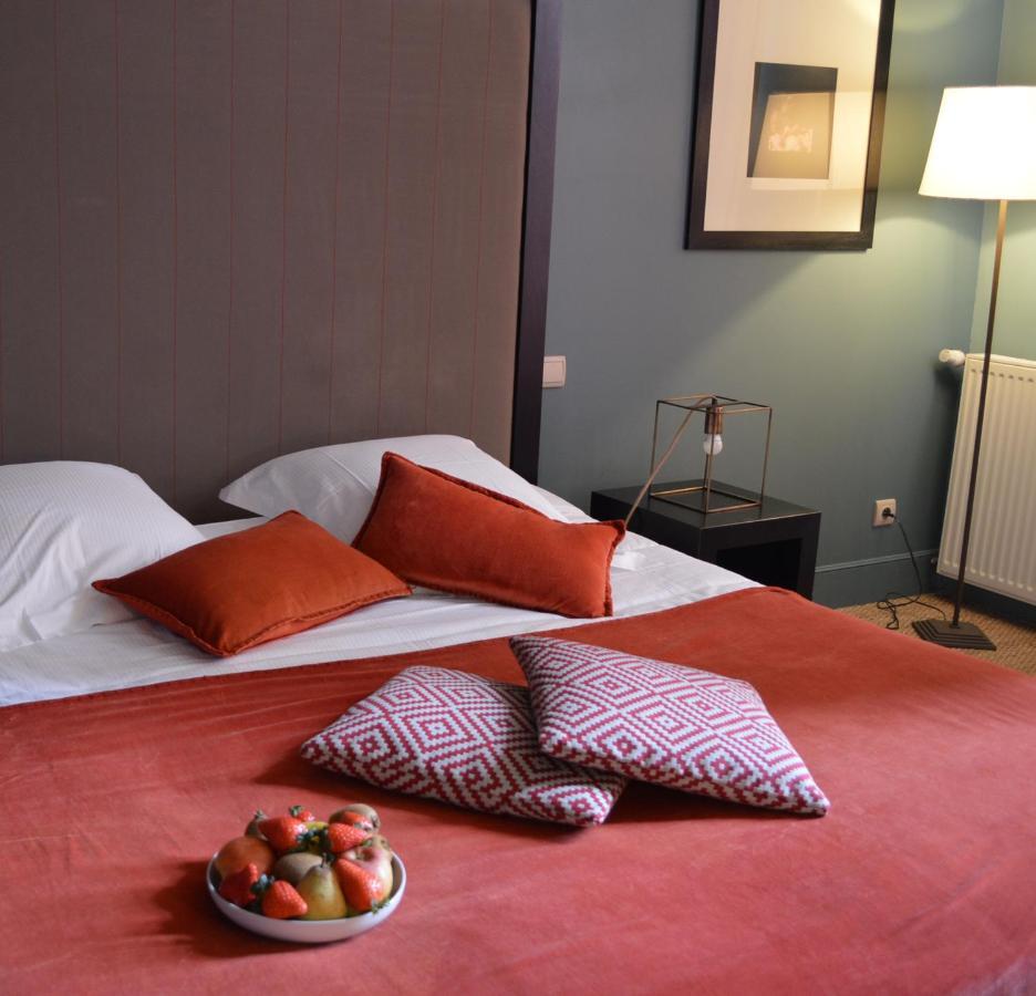 Hotel Château de La Pomarède Extérieur photo